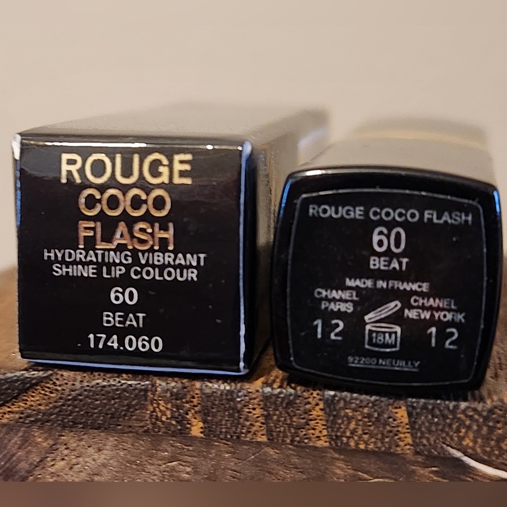 CHANEL ROUGE COCO FLASH LIP COLOUR- BEAT - Picture 4 of 6